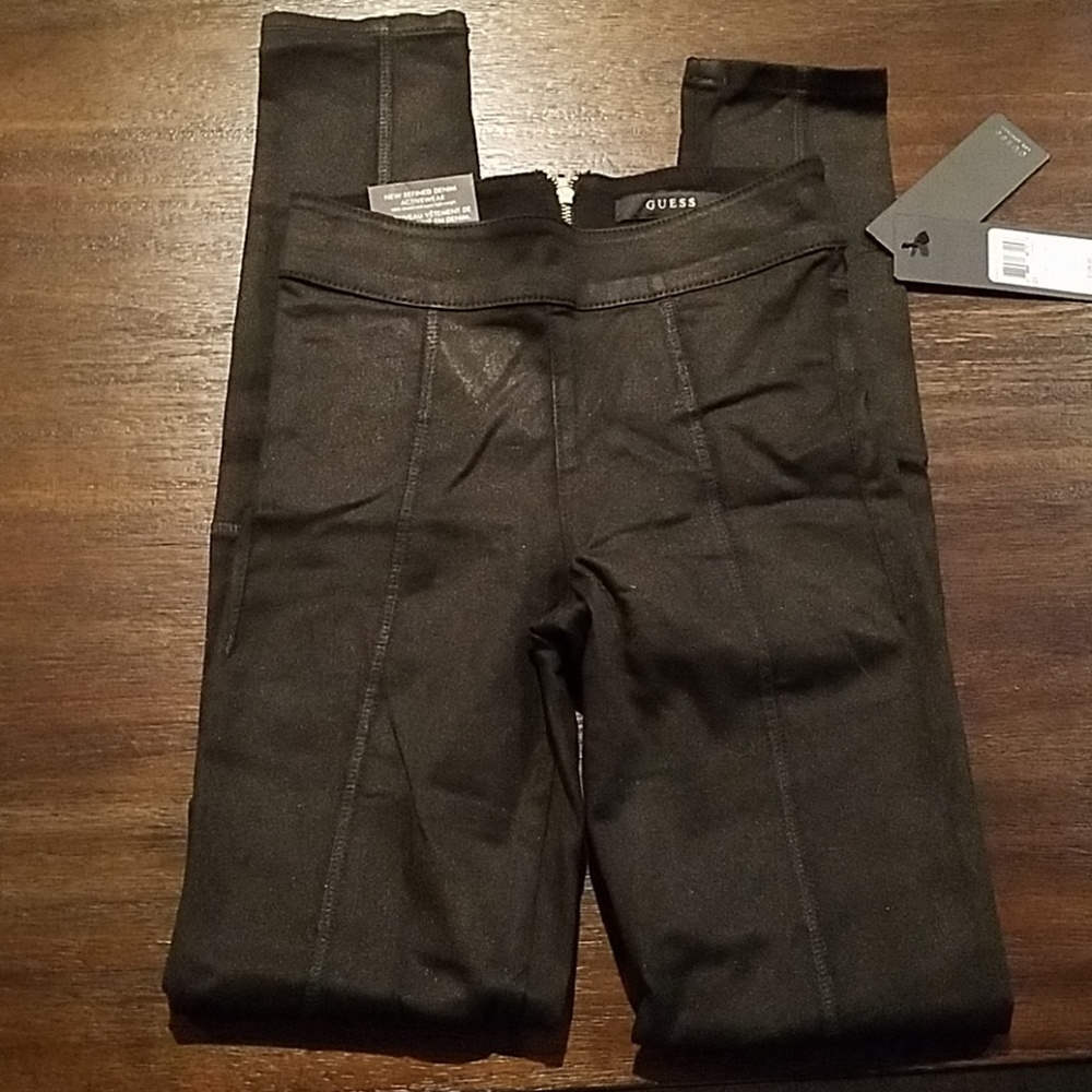 Guess yoga pant